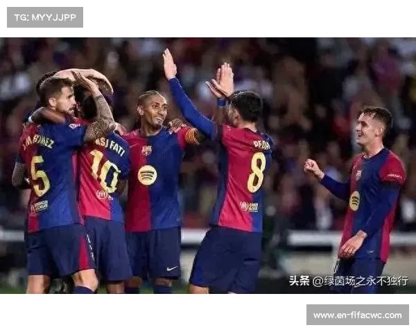 巴萨锁定21岁西甲妖星场均一球天才前锋成莱万最佳接班人