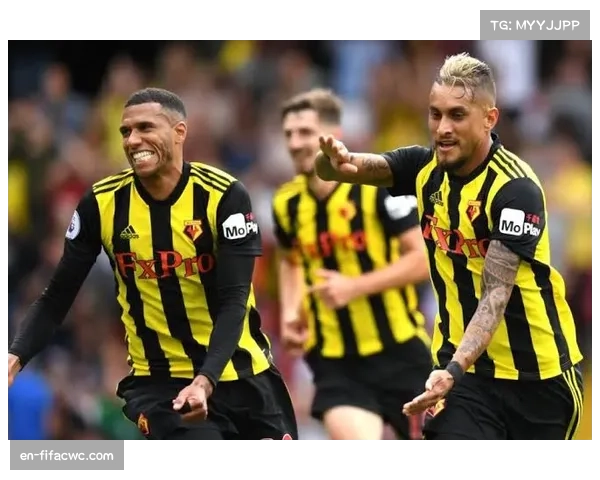 维拉进攻端横向转移速度缓慢 利兹联防守阵型得以从容落位